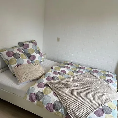 Auf Zeeland Bruinisse Apartment